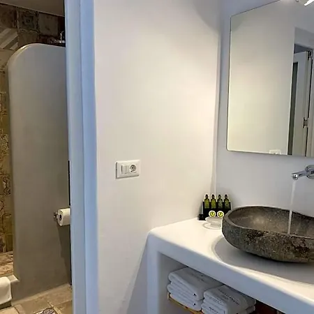 Anna-maria Mykonos 3*